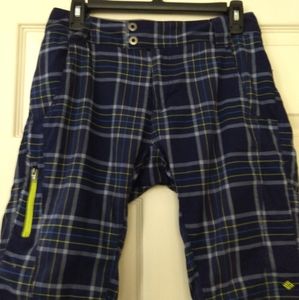 Women's Columbia Omni-Wick Plaid Shorts
